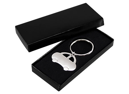Llaveros con forma de automóvil, elaborado en metal y acompañado de un estuche negro. Set de 12 unidades