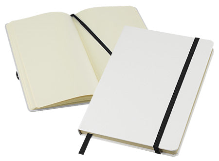 Cuaderno del modelo "Whiteskine" en tamaño A5. Tamaño: 14.2 x 21.3 x 1.3 cm. Set de 12 unidades