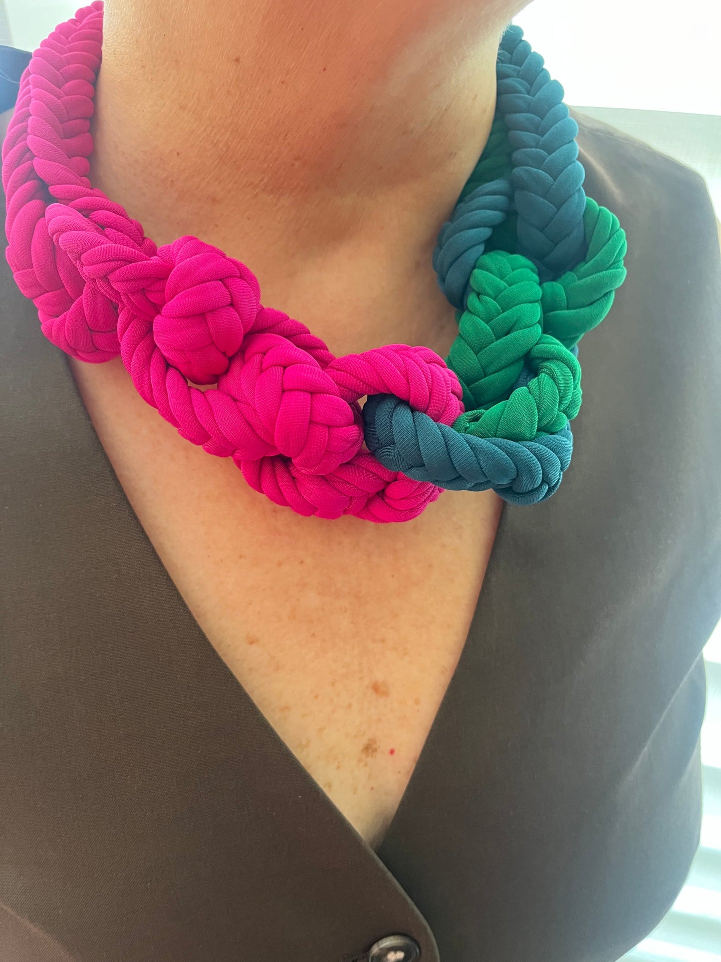 Joyeria artesanal textil elasticado/ hecho a mano