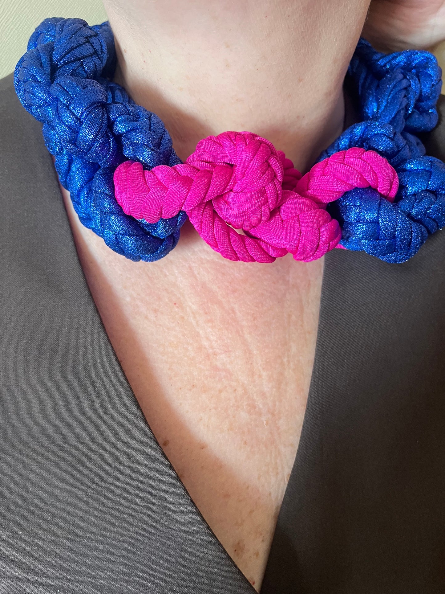 Joyeria artesanal textil elasticado/ hecho a mano